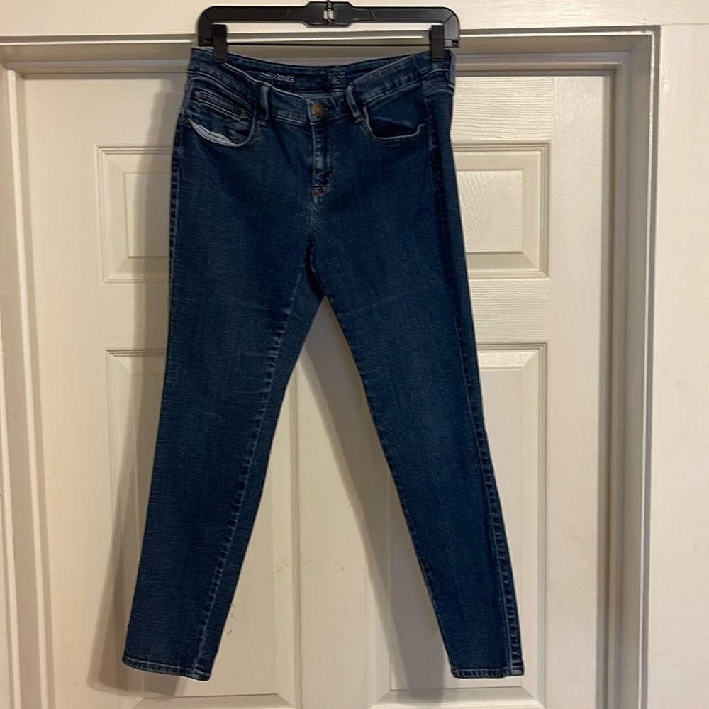 Ana Jeans